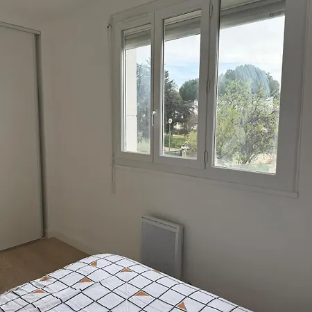 Apartment 75 Metres Carres Proche Gare Et Tram